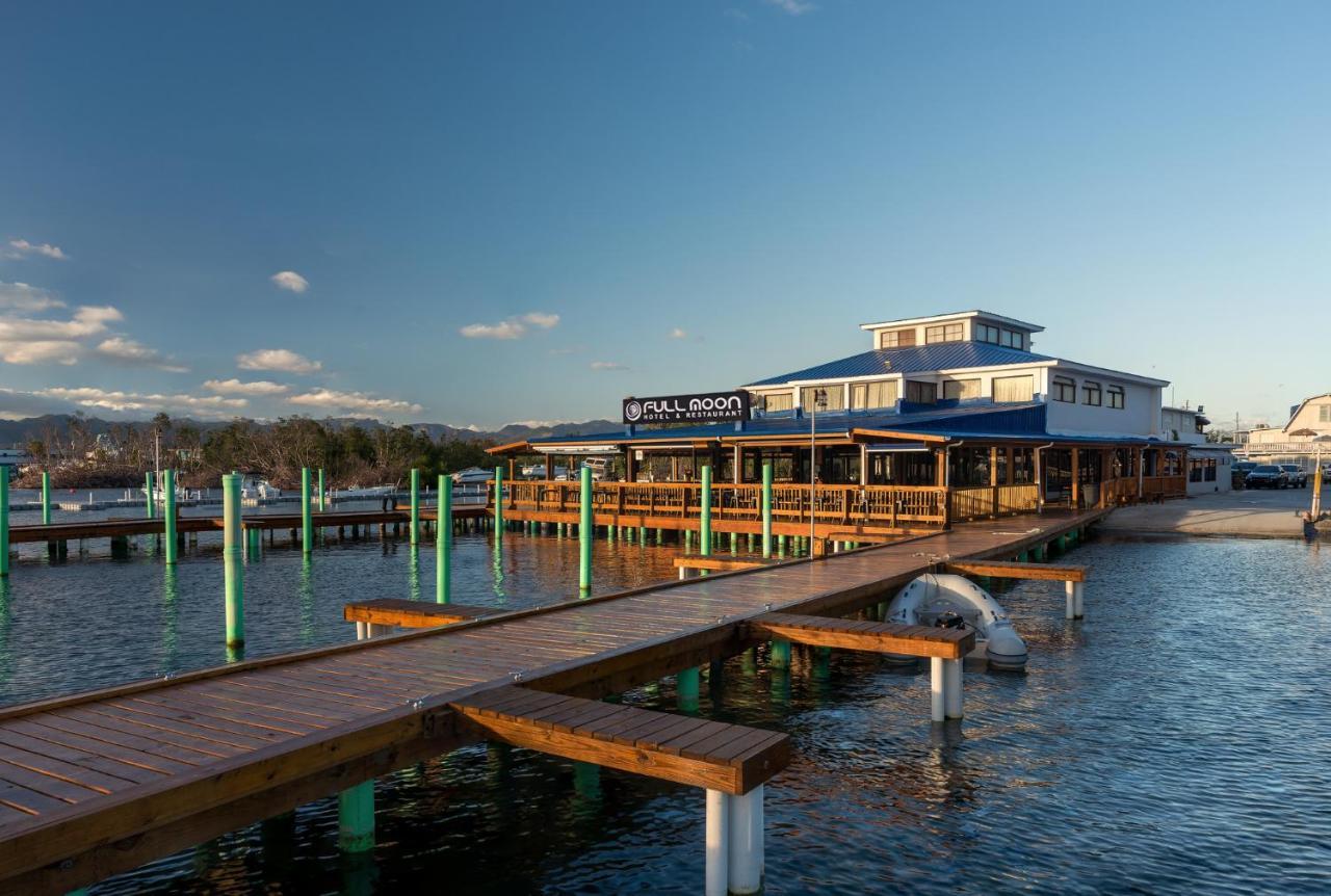 Full Moon Hotel & Restaurant Salinas Exterior photo